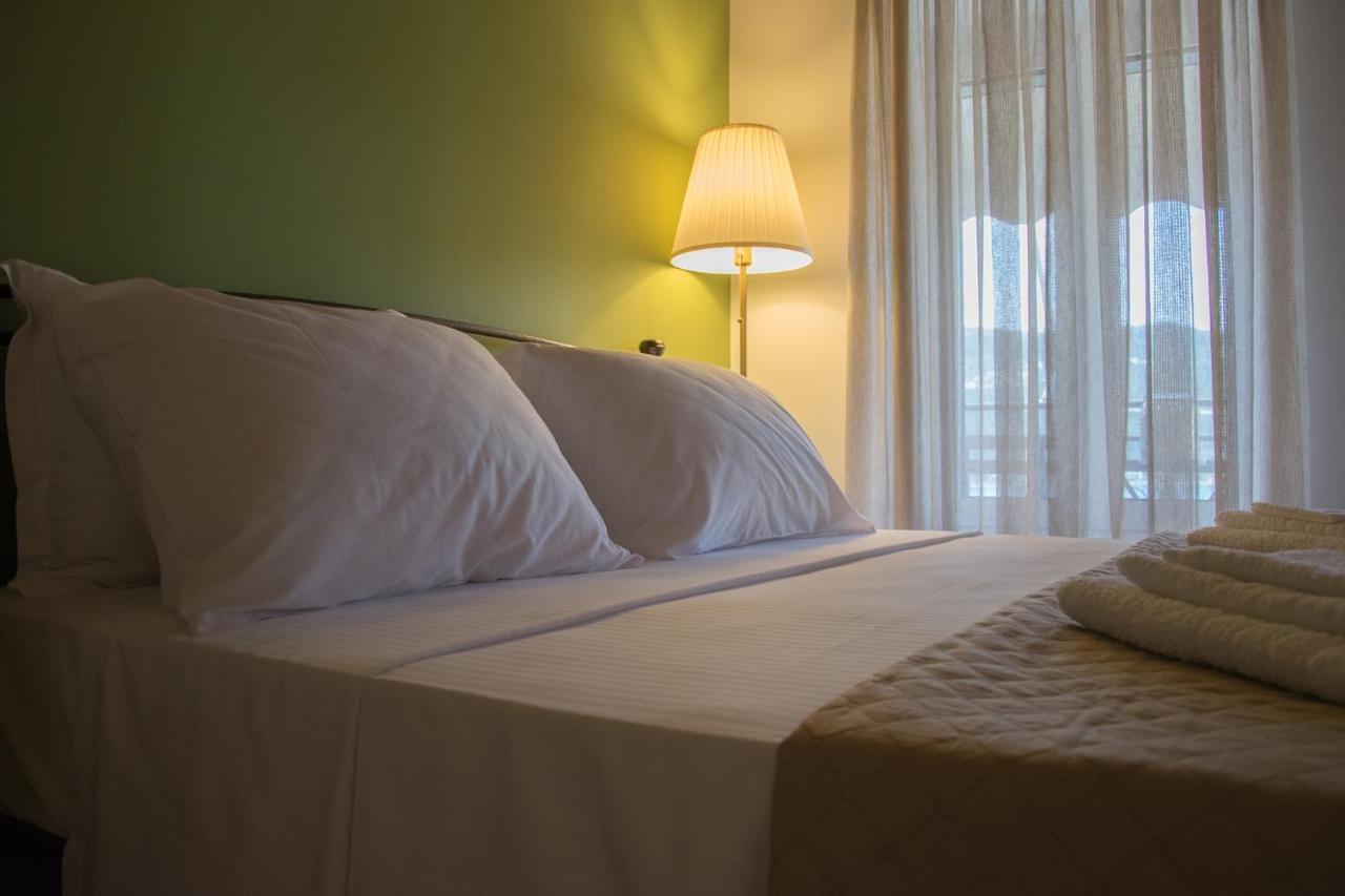 Stonehouse With Wonderful Seaview Apartment Samos Town Bagian luar foto